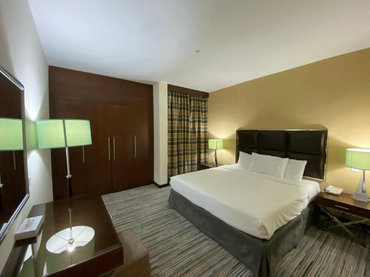 Phoenix Plaza Hotel Apartments Abu Dabi 3*,