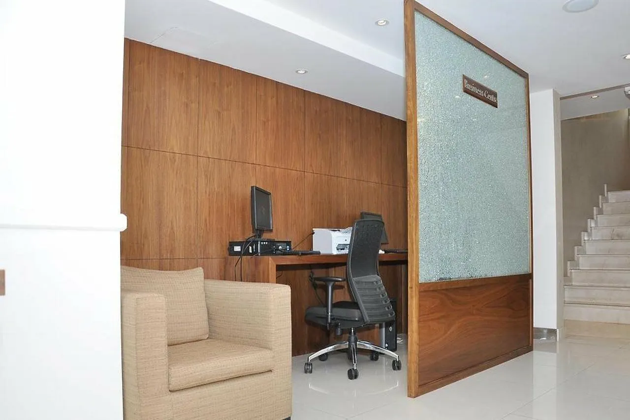 Phoenix Plaza Hotel Apartments Abu Dabi 3*,  Birleşik Arap Emirlikleri