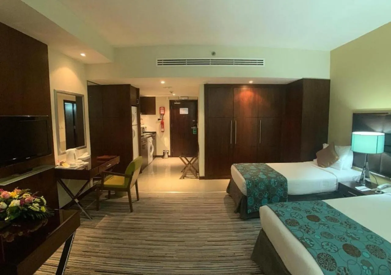 אבו דאבי Phoenix Plaza Hotel Apartments 3*, אבו דאבי איחוד האמירויות הערביות